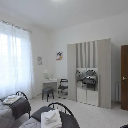 A Casa Di Gina * La Spezia