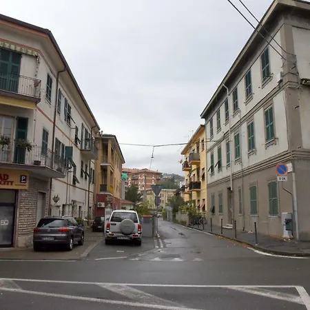 A Casa Di Gina * La Spezia